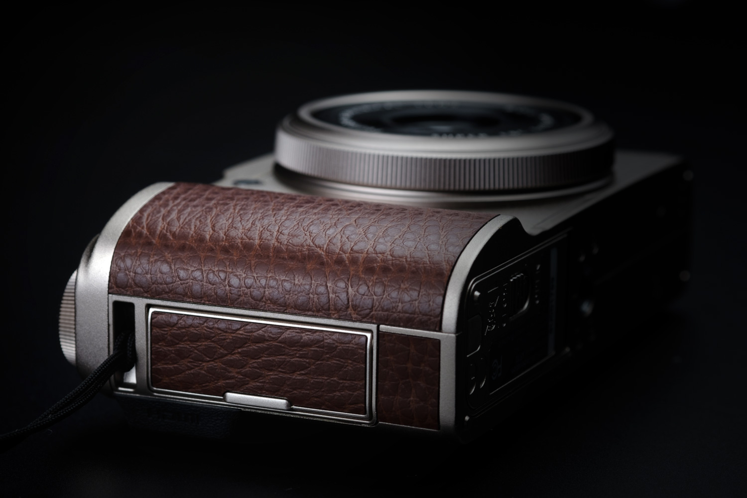 FUJIFILM XF10のレビュー。小型・おしゃれ・高画質なカメラ！スマホと 